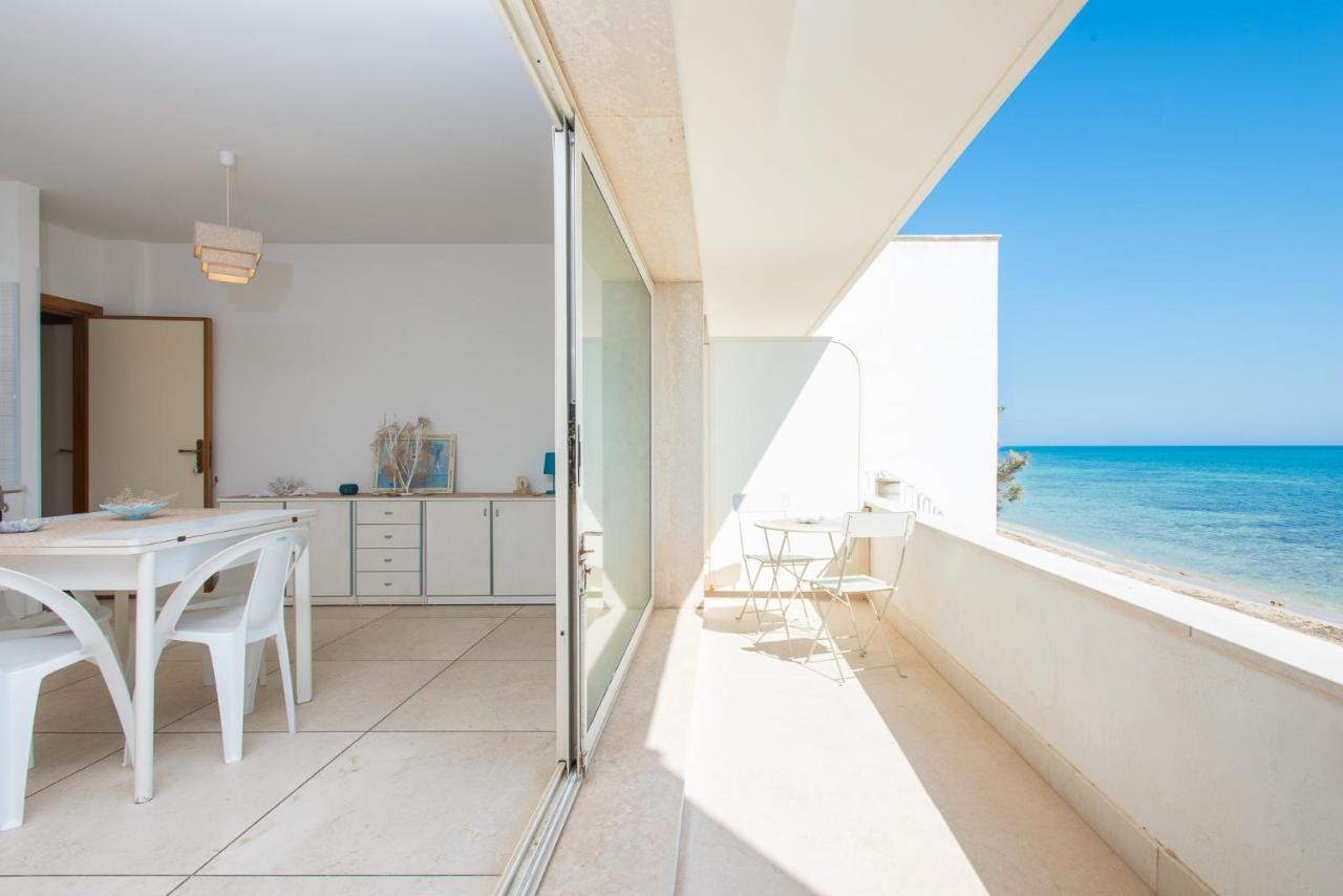 Beach Studios Con Accesso Diretto Alla Spiaggia Torre Pali Luaran gambar